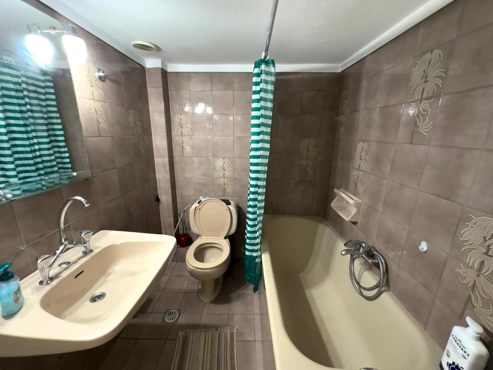 Daire Spacious Artistic Flat With Private Parking